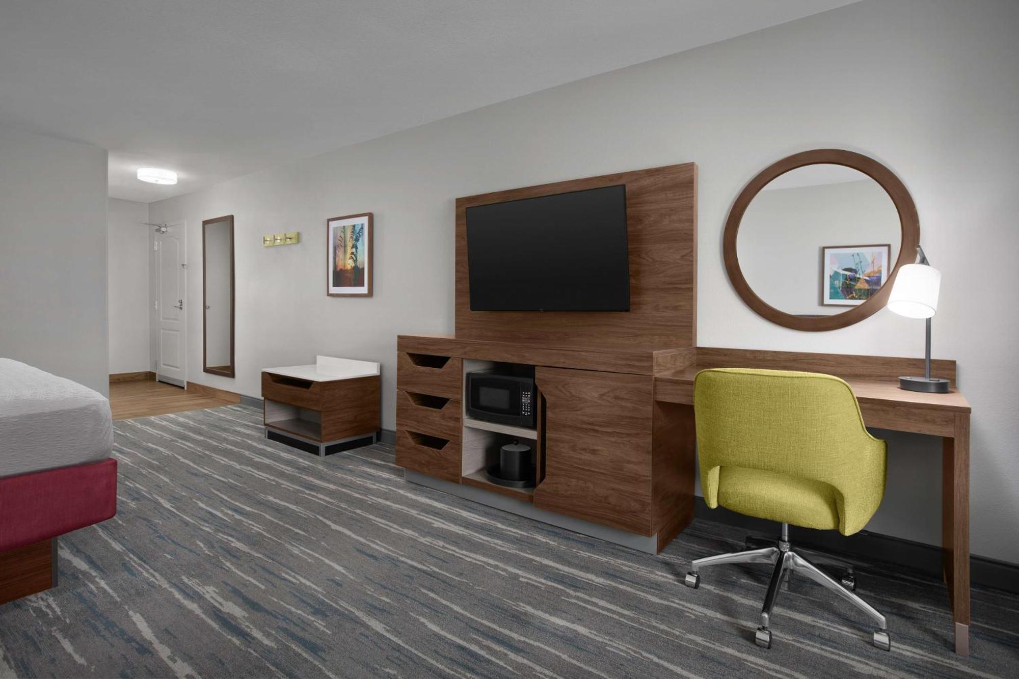 Hampton Inn Yorkville Exterior photo